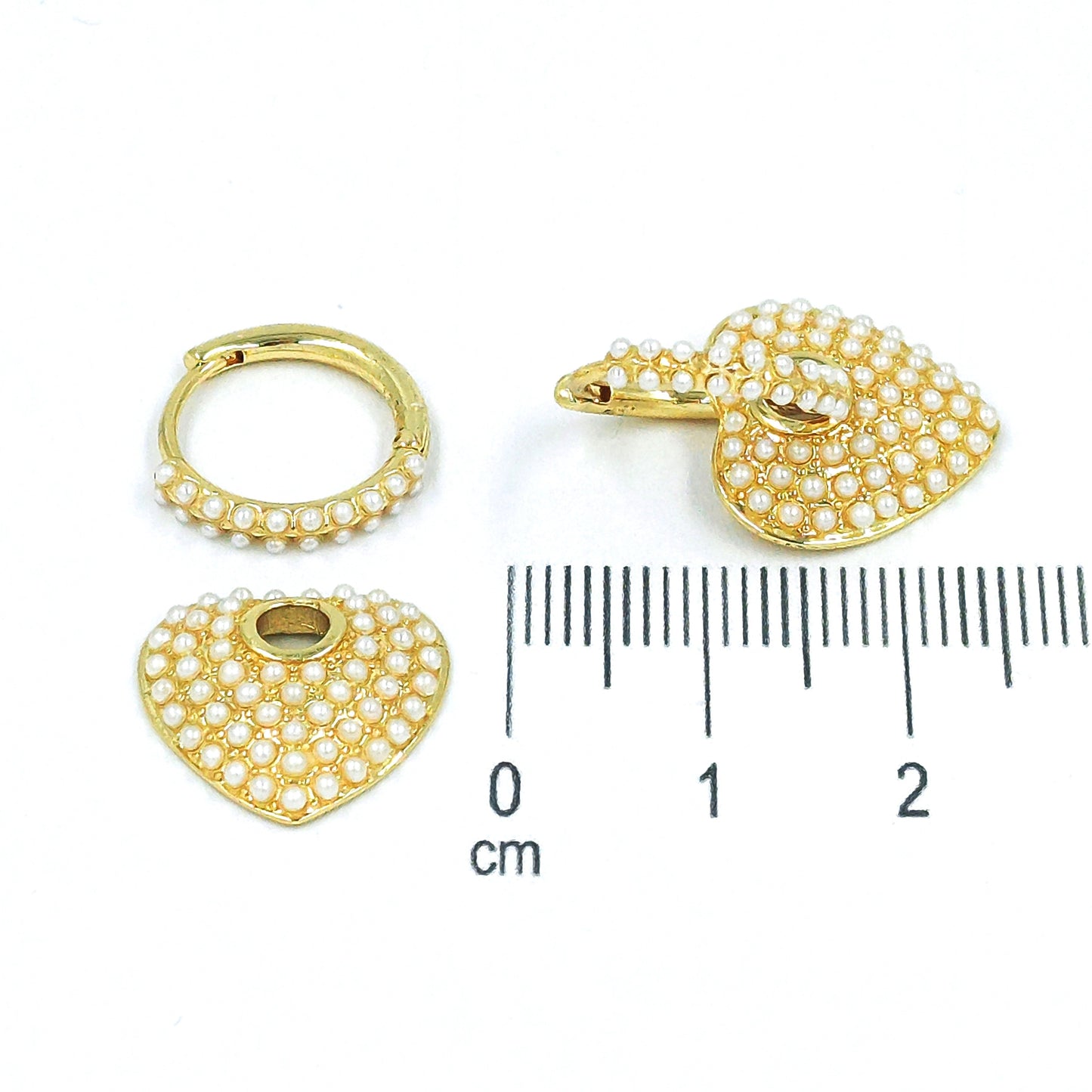 Arete corazón mini perlas