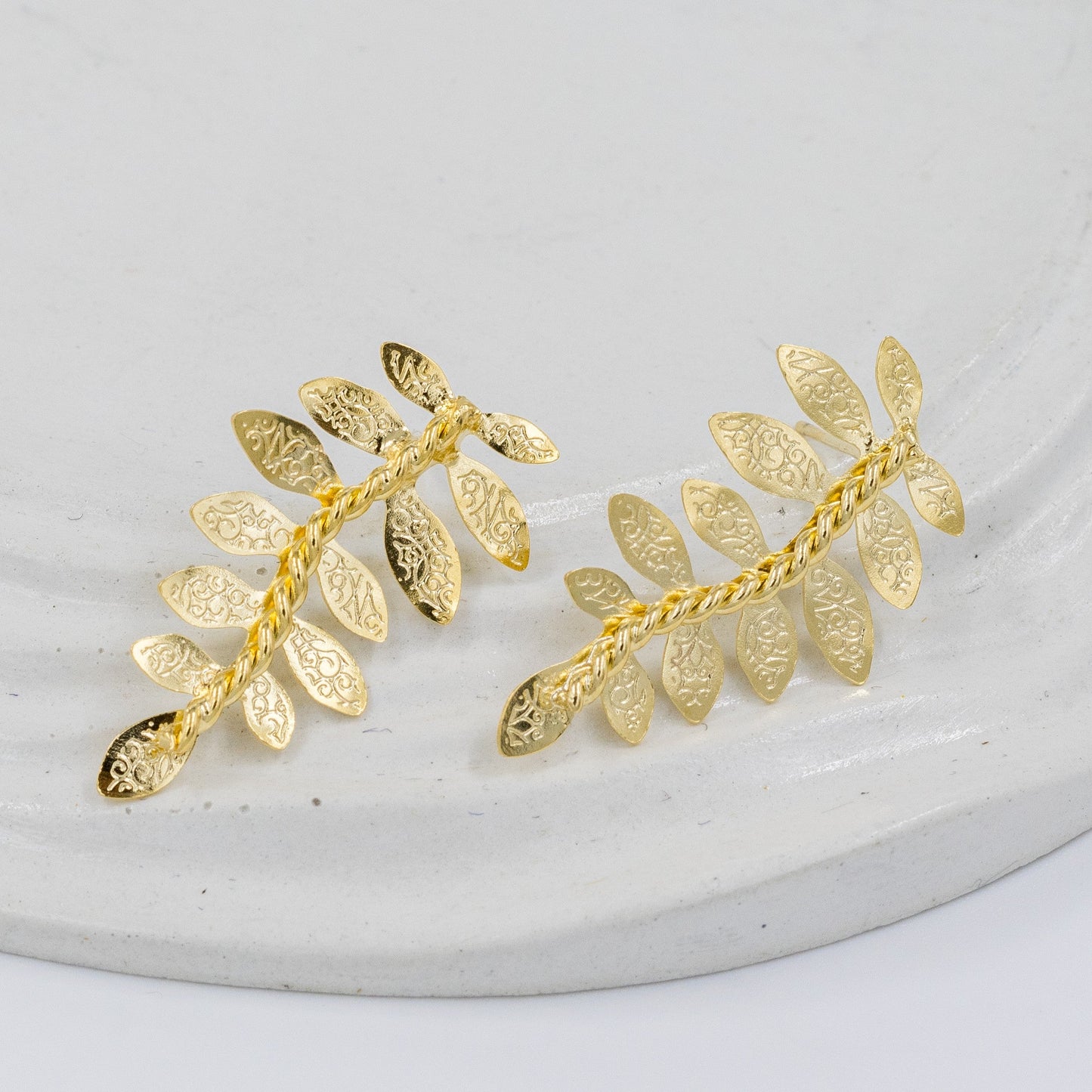 Arete bronce hoja 3cmAmulí