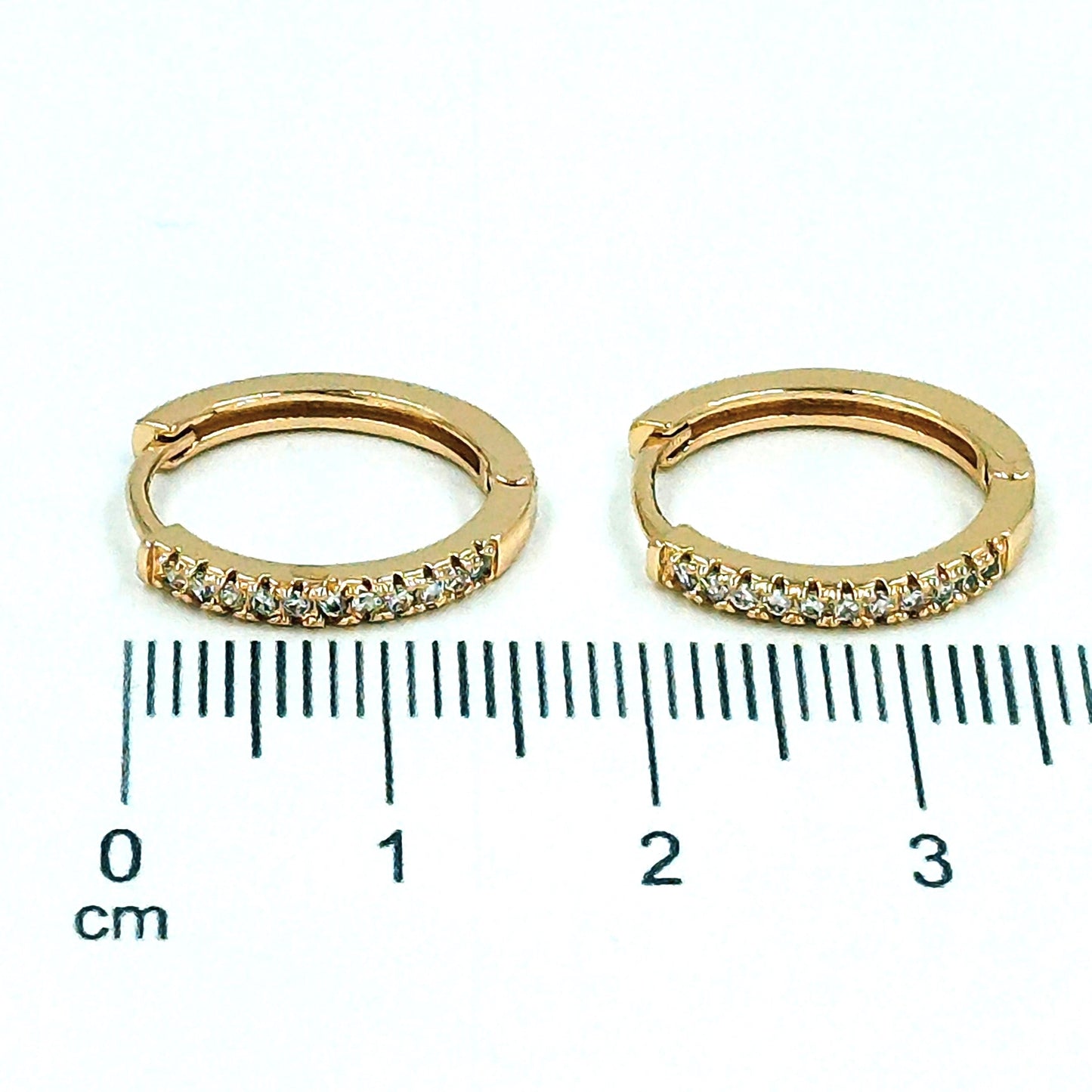 Cdga pequeña microzircones cristal