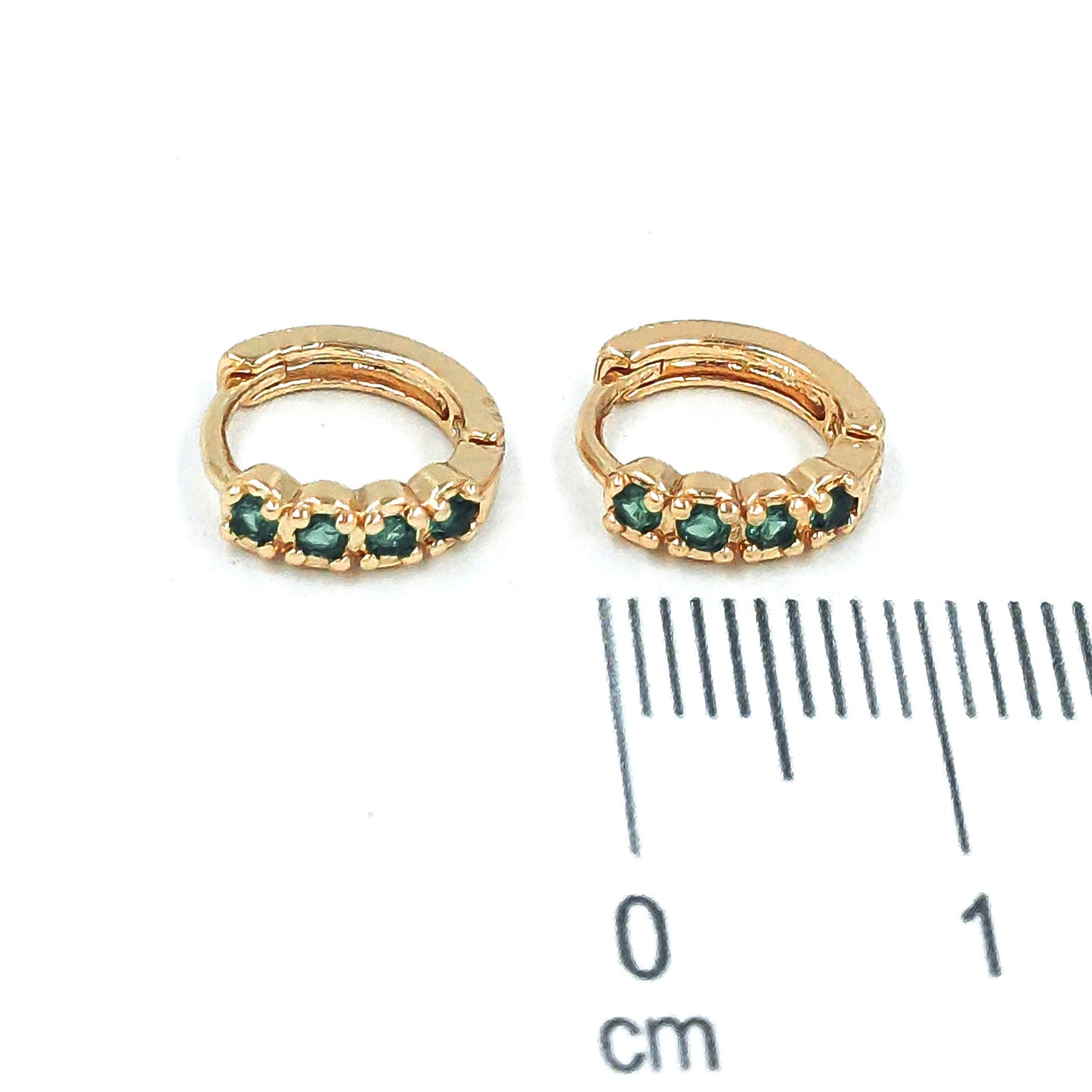 Cdga pequeña zircones esmeraldas