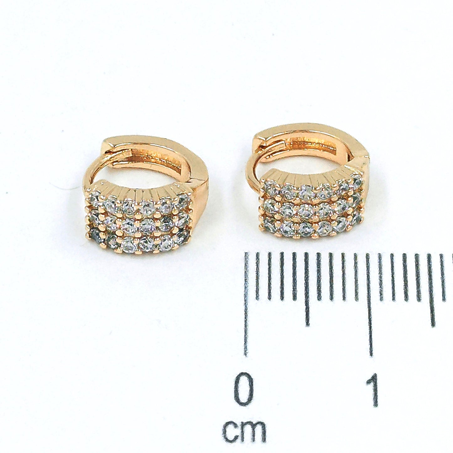 Cdga pequeña microzircones