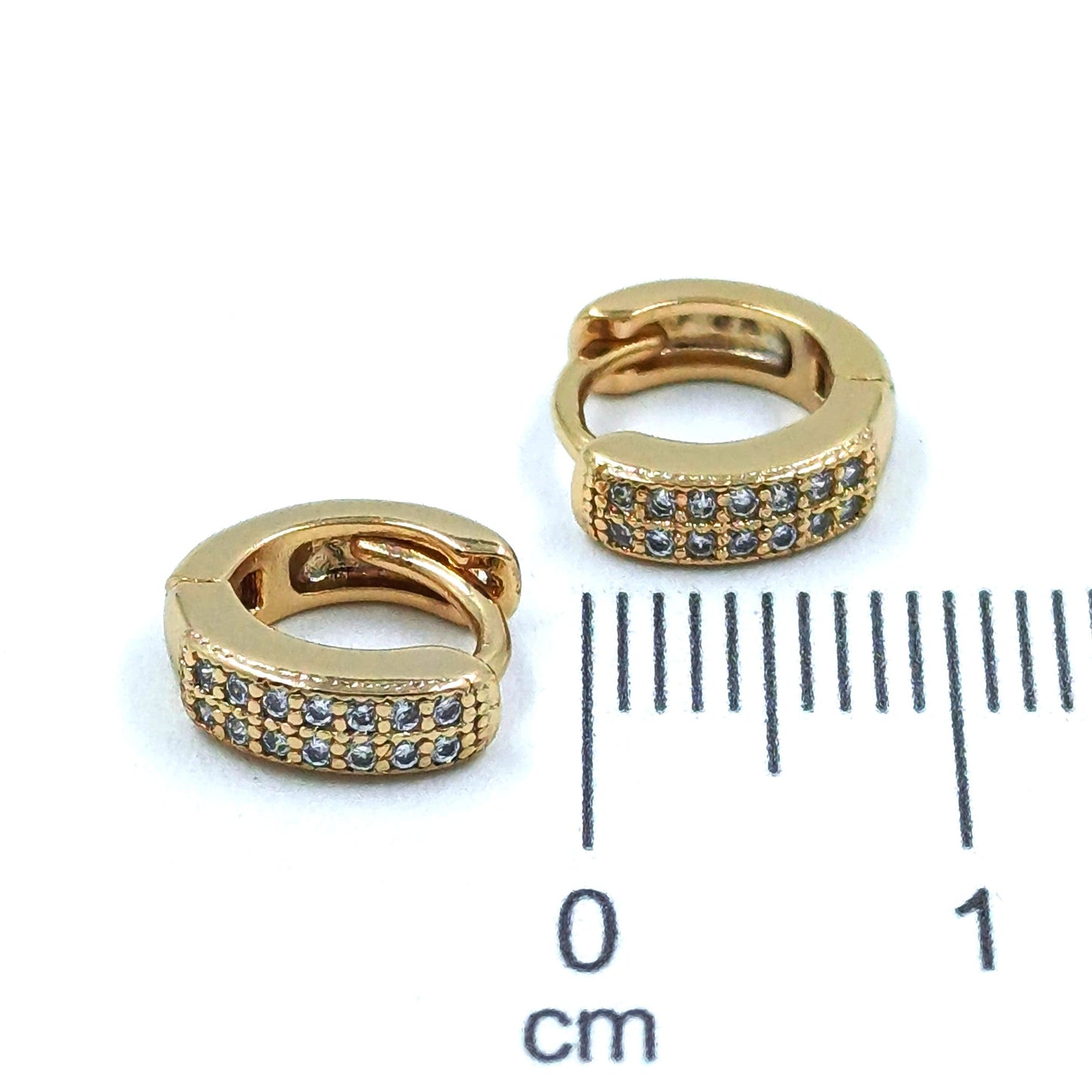 Candonga pequeña microzircón