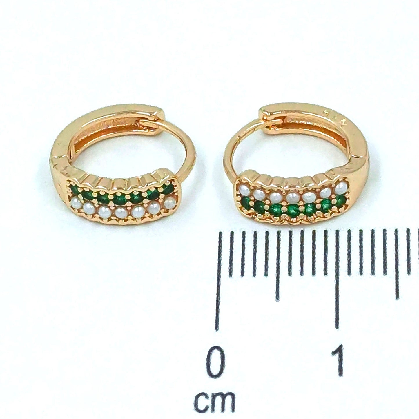 Candonga pequeña perlas mini esmeraldas