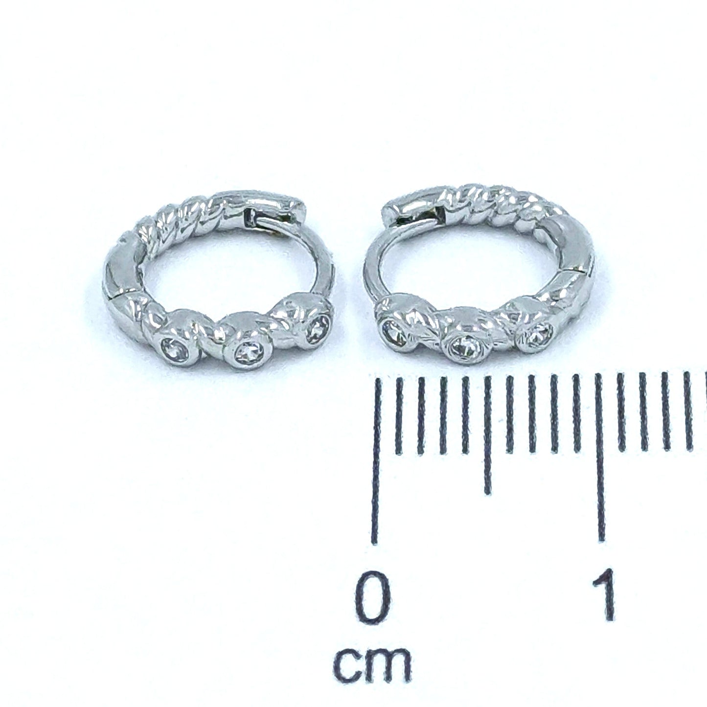 Candonga pequeña microzircón