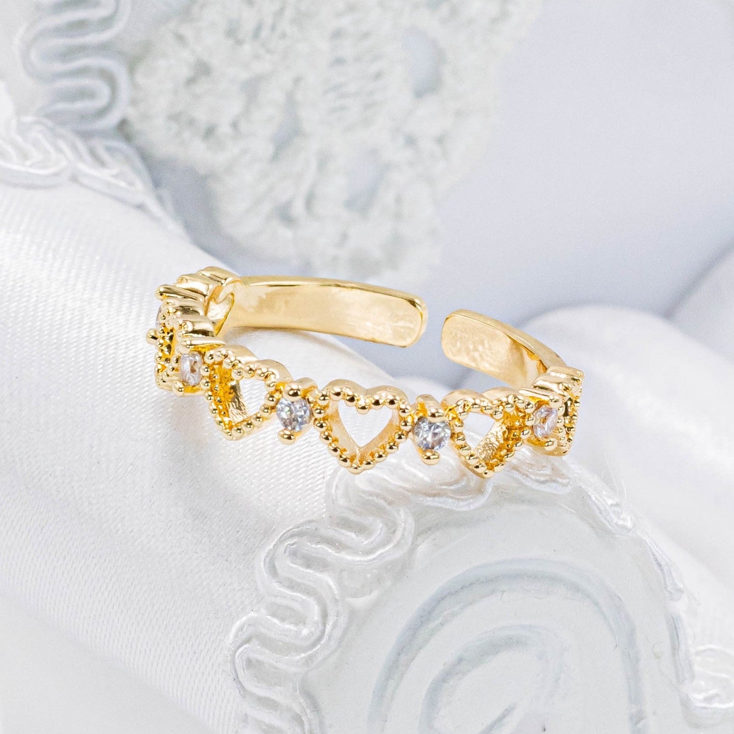 Anillo corazones zircones