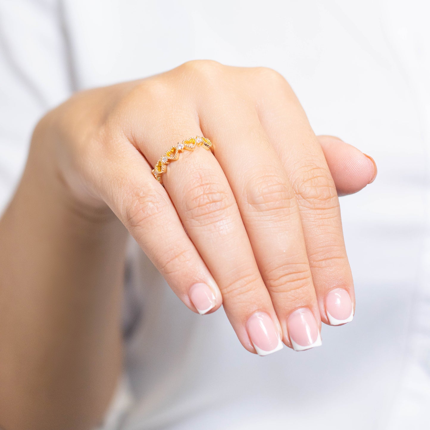 Anillo corazones zircones  Amulí