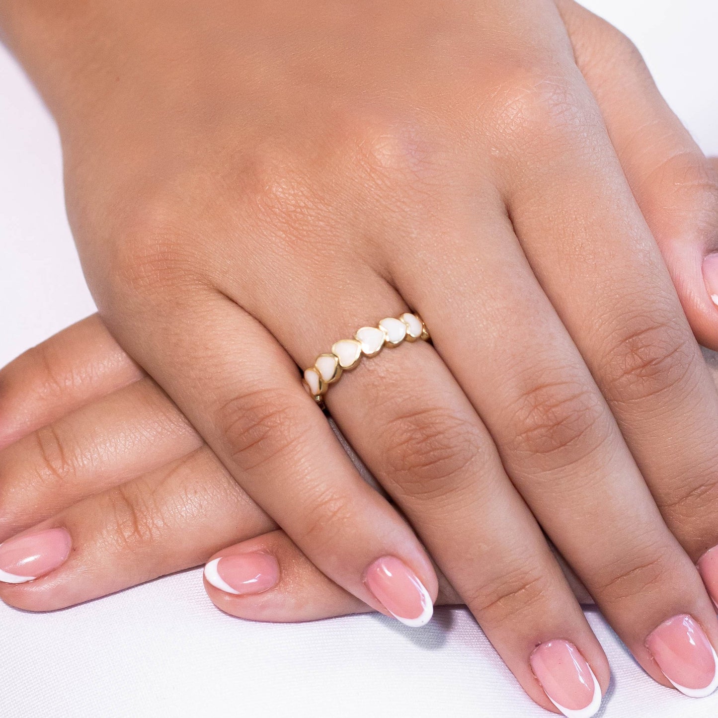 Anillo corazones nácar  Amulí