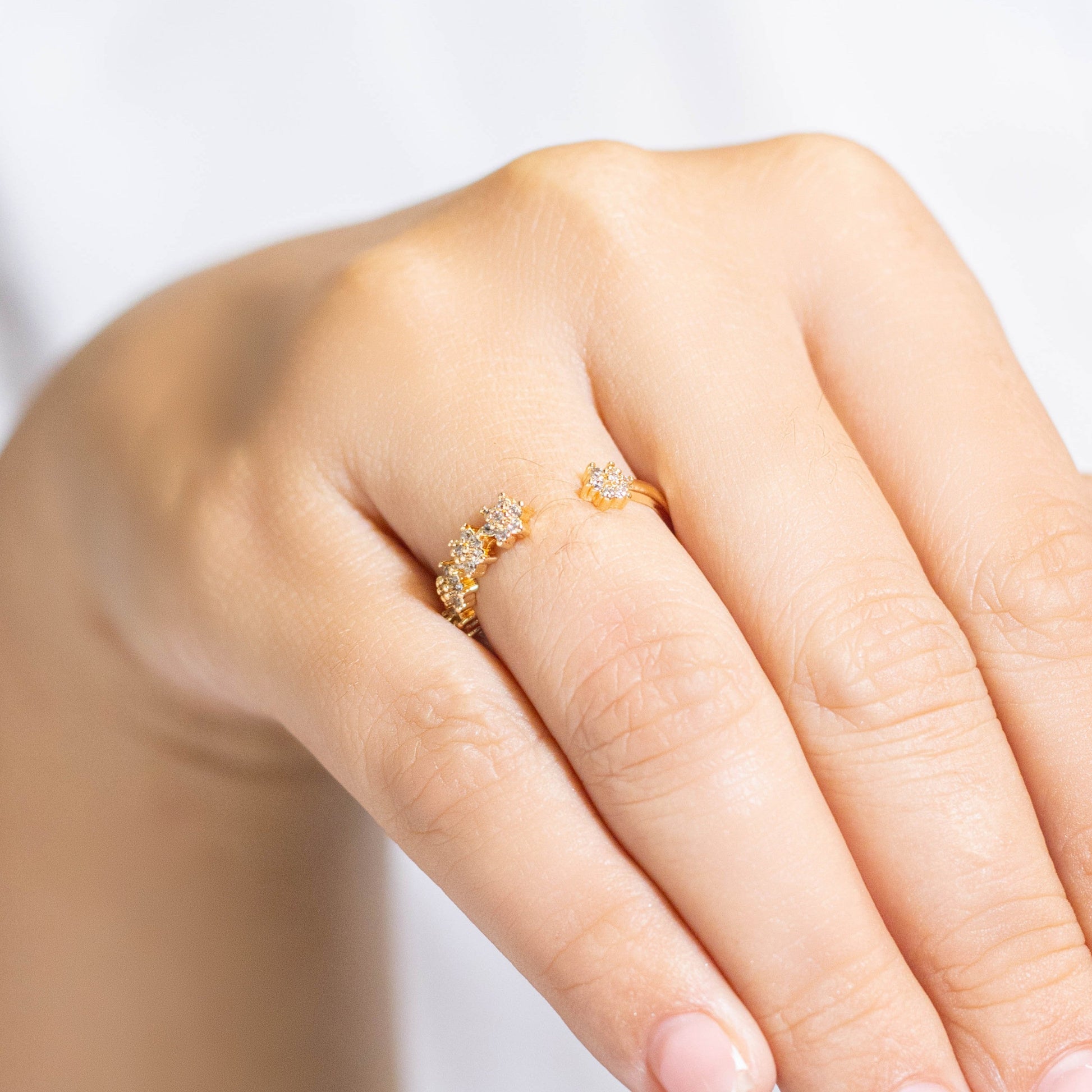 Anillo flores microzircones  Amulí
