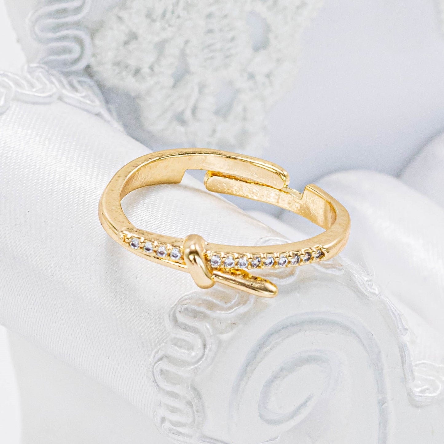 Anillo moño microzircones