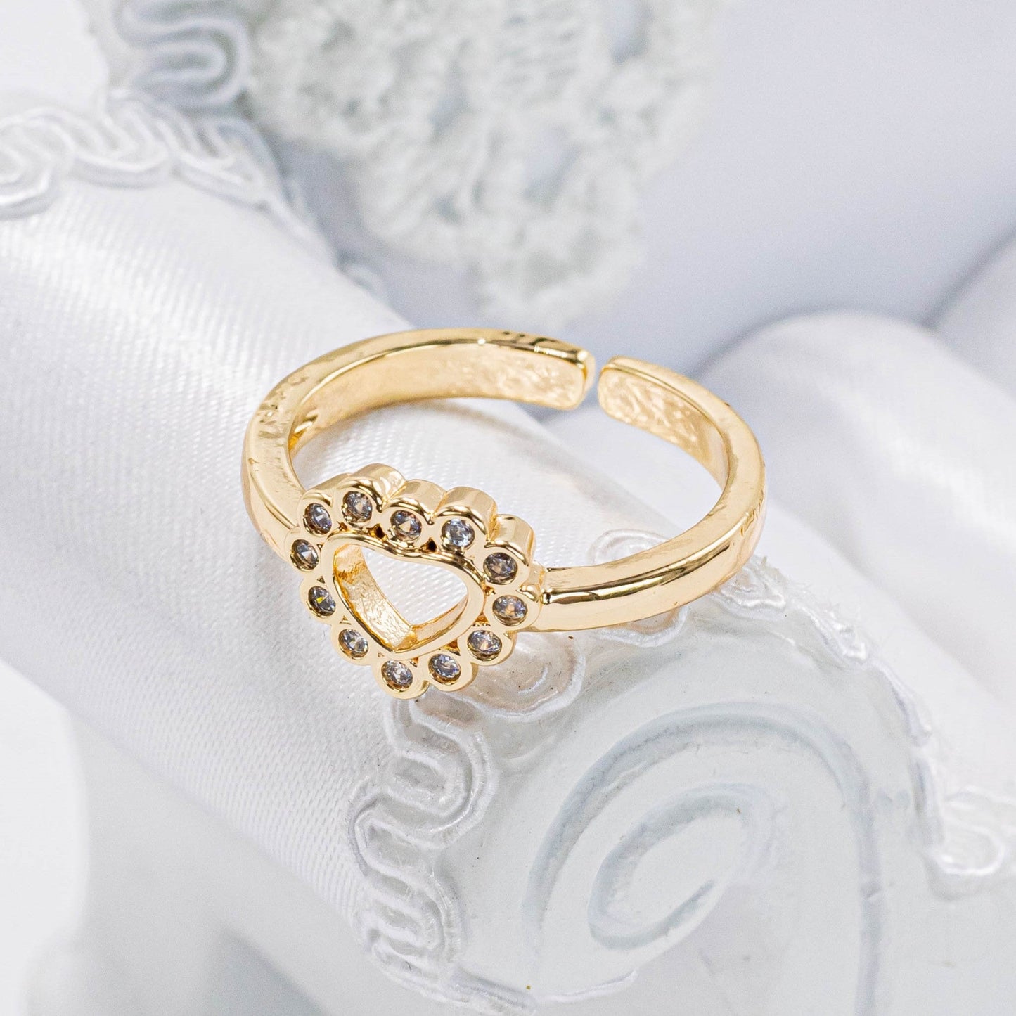 Anillo silueta corazon