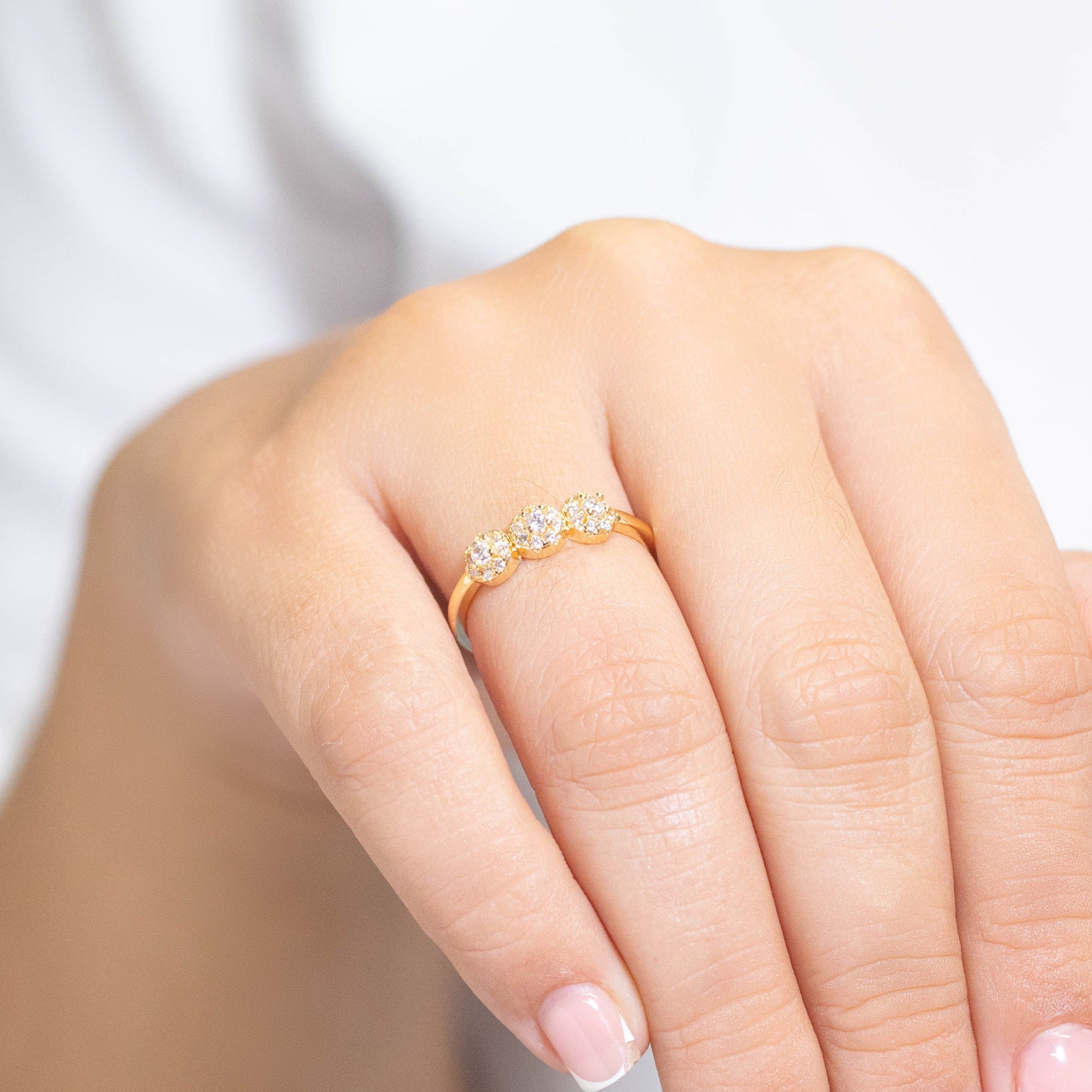 Anillo flores zircón  Amulí