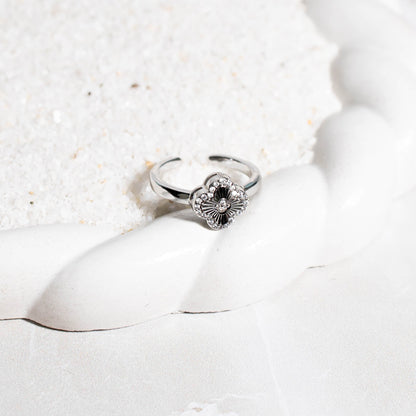 Anillo van cleef micro zircón P