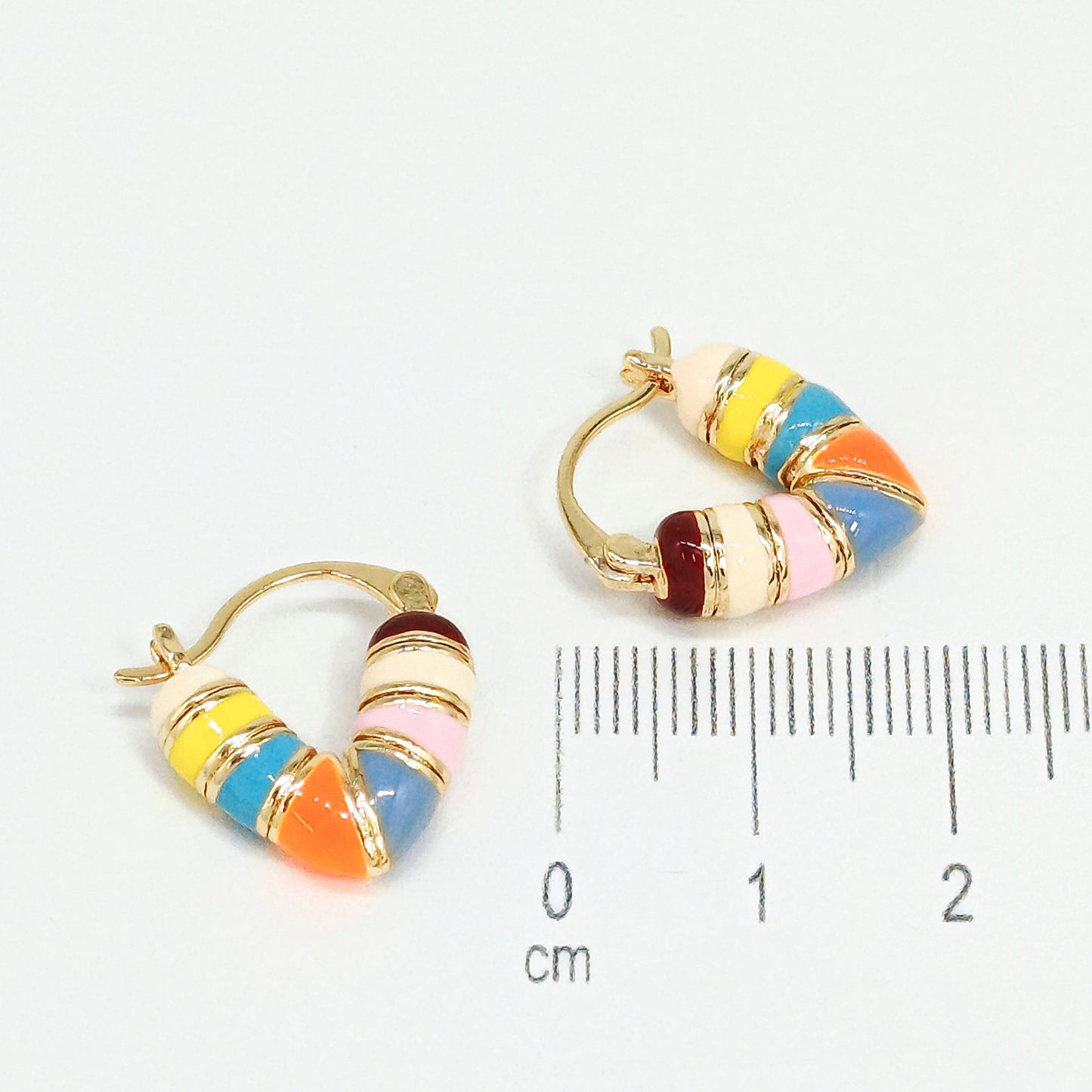 Arete silueta corazon tuti