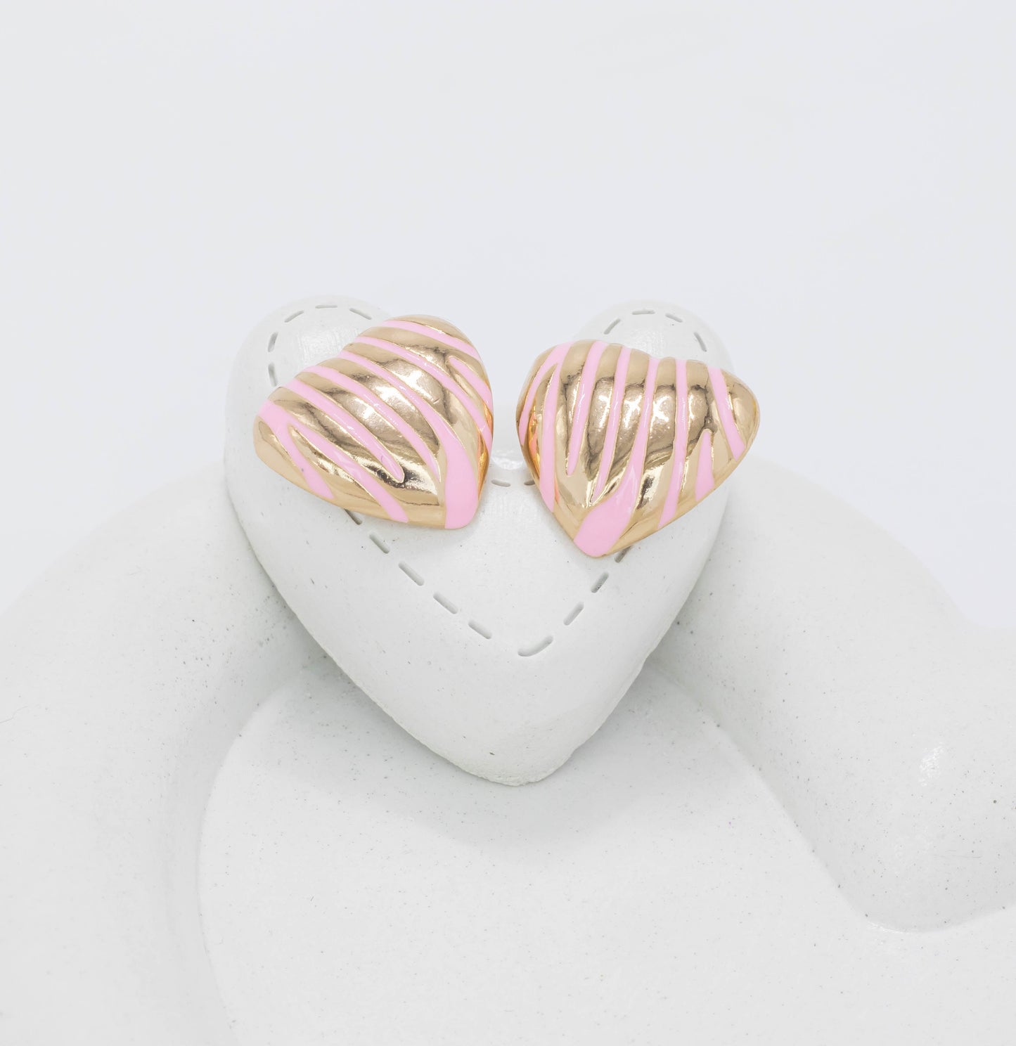 Arete corazon print rosa