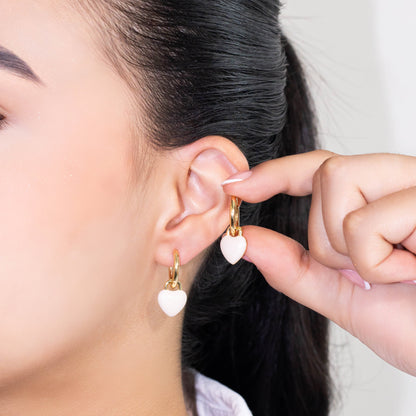 Arete dije corazón esmaltado  Amulí