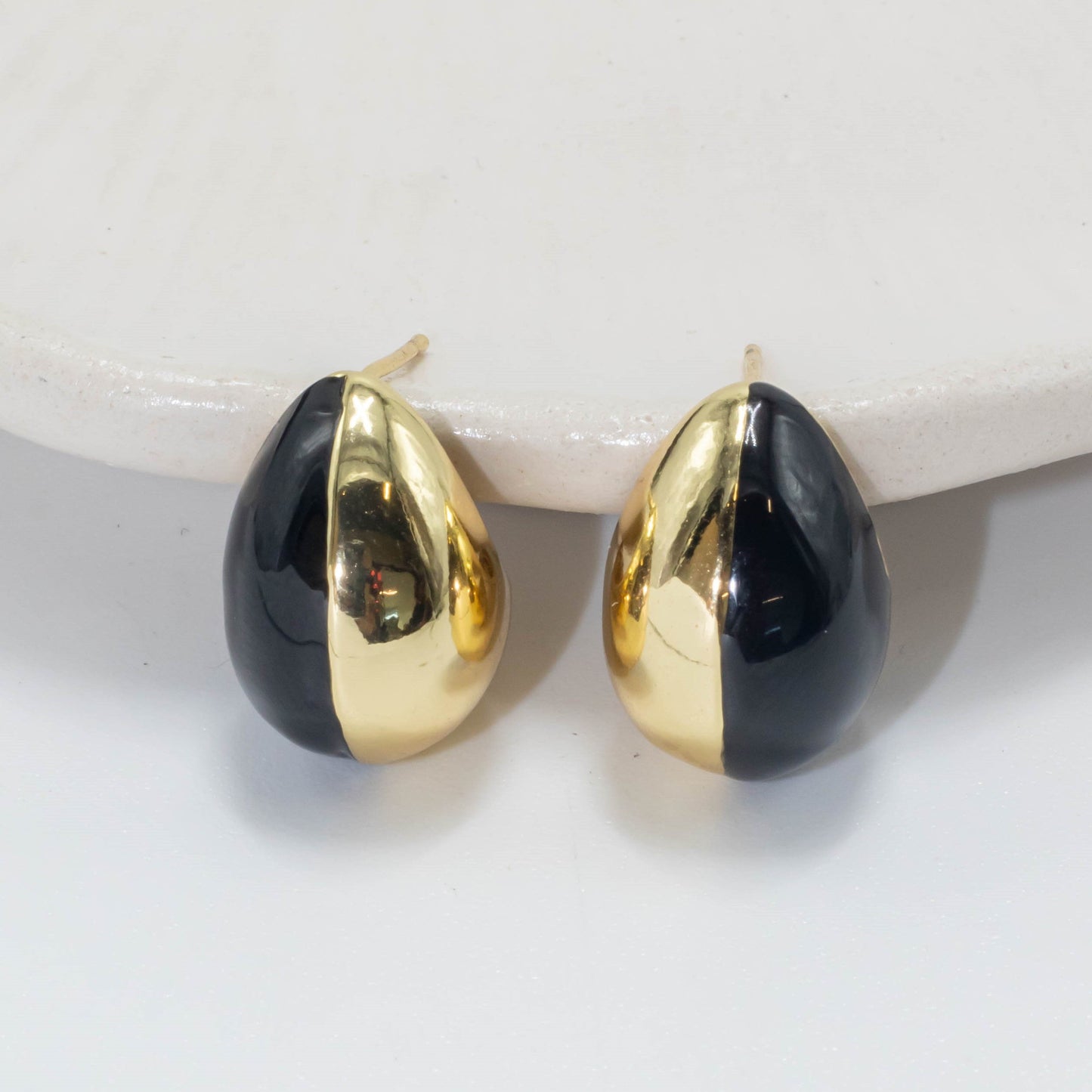 Arete gota 2 caras negra