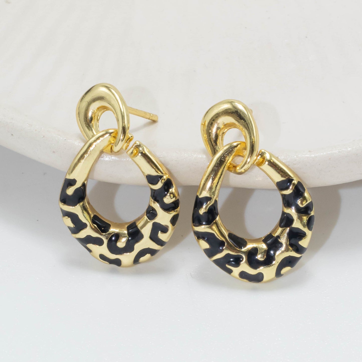 Arete animal print