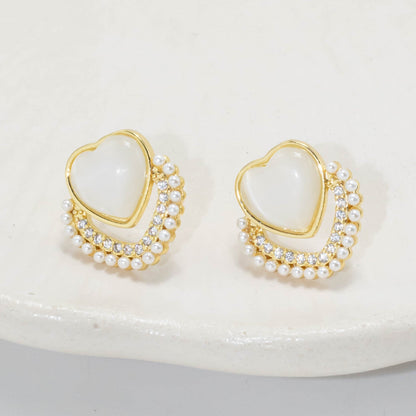Arete corazón mini perlas