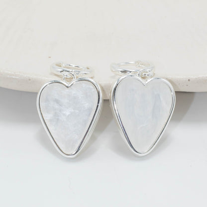 Arete corazón nácar P