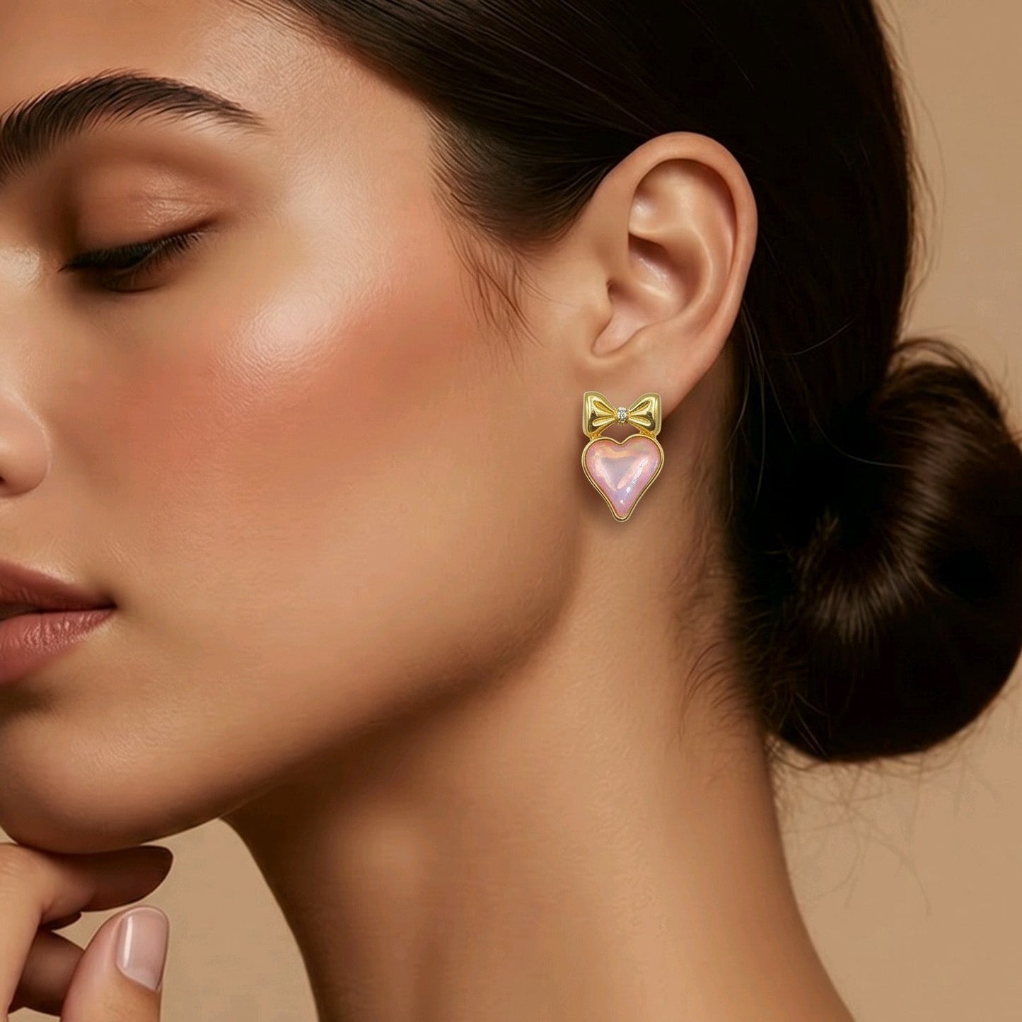 Arete corazón rosa