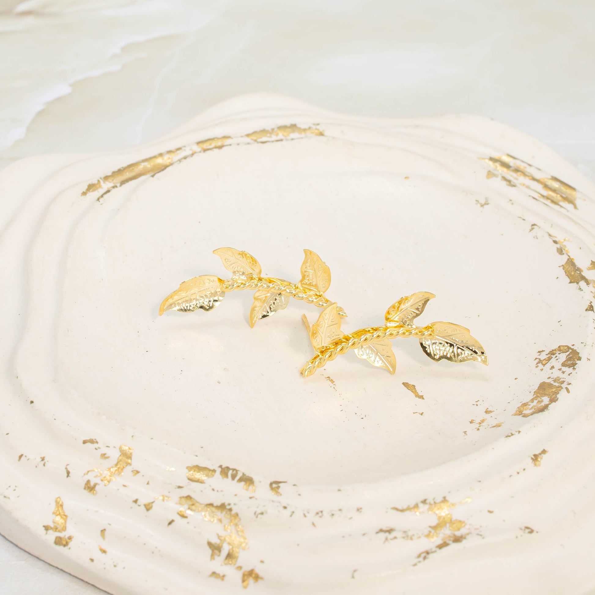 Arete bronce hojitas