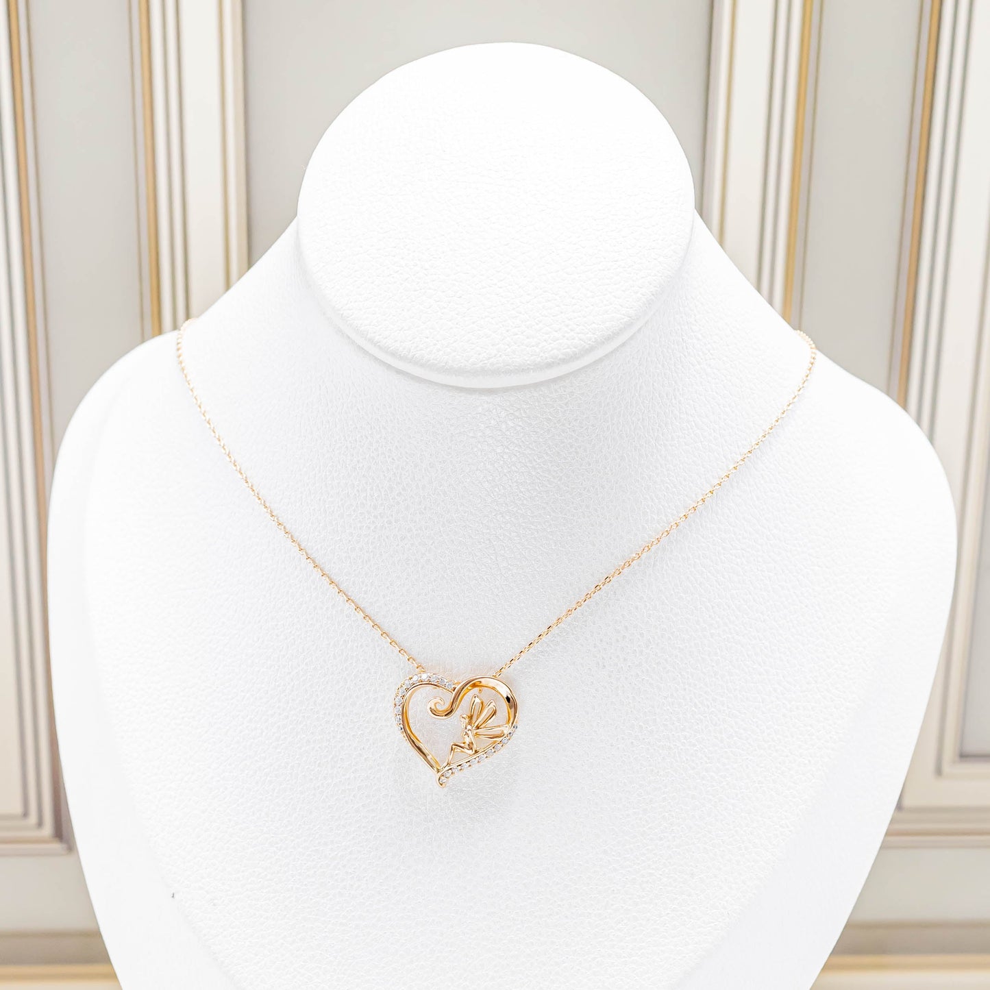 Cadena corazón ada