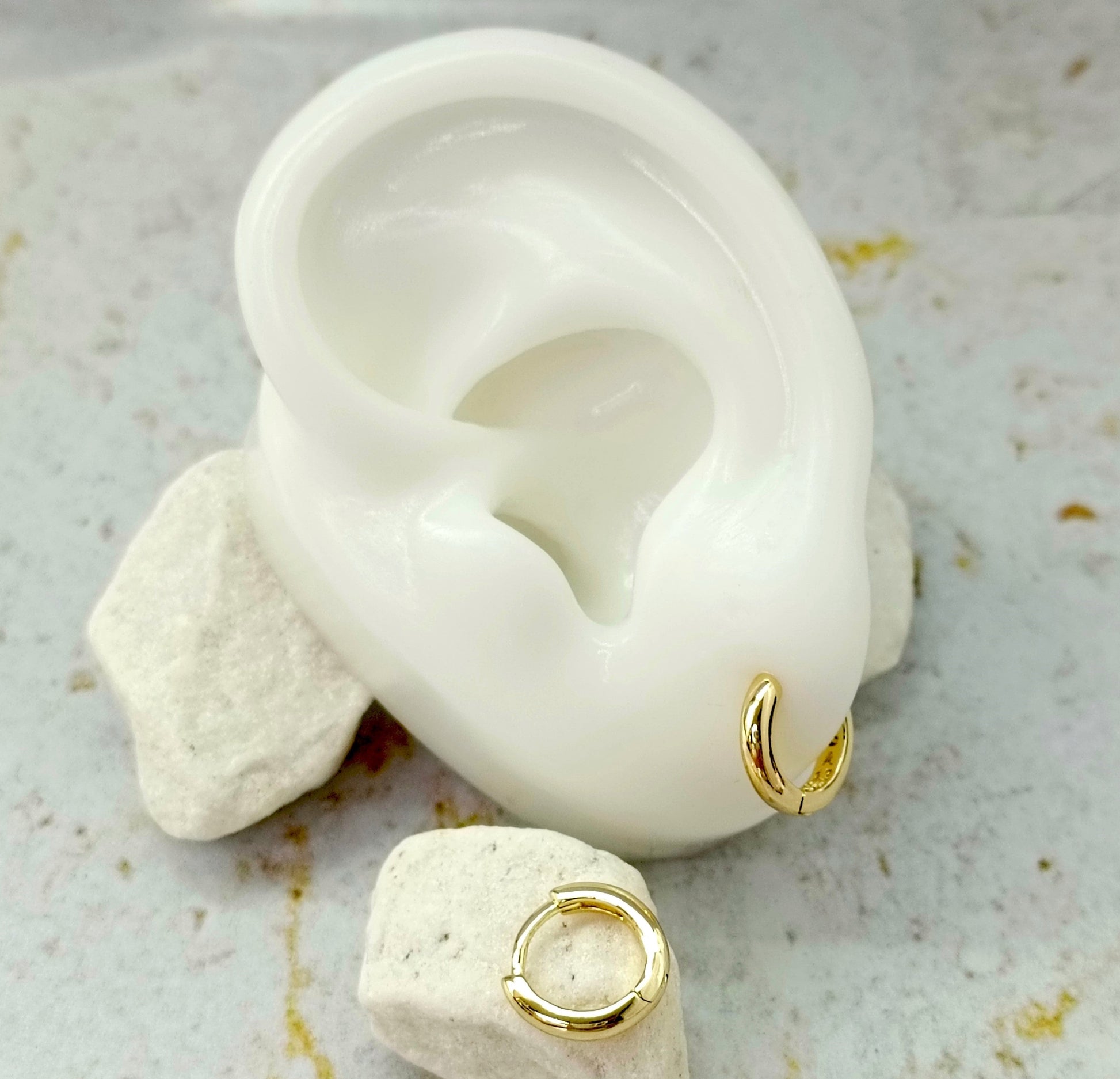 Cdga pqña lisa 24K (10mm) Amulí