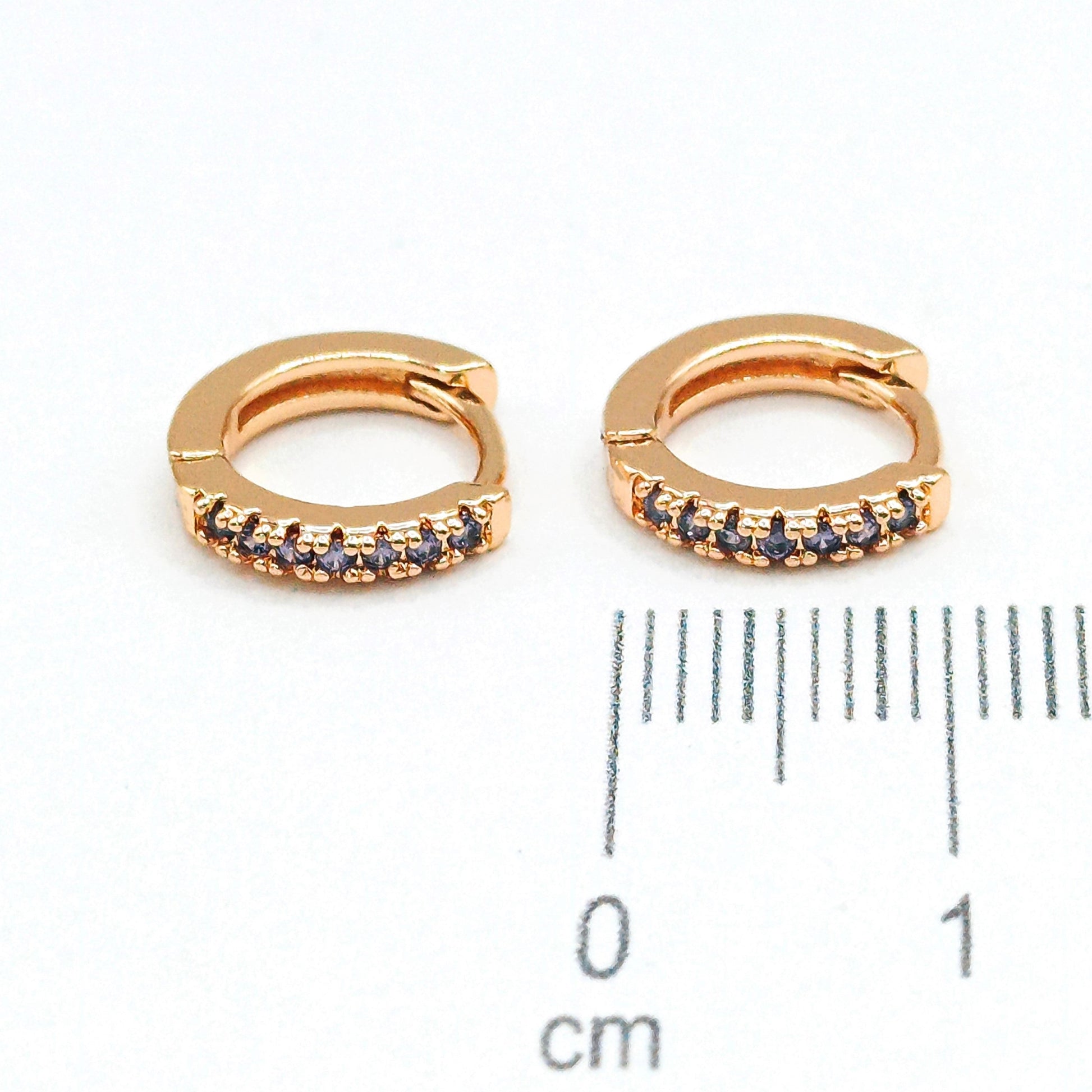 Cdga pequeña microzircones lila (10mm) Amulí