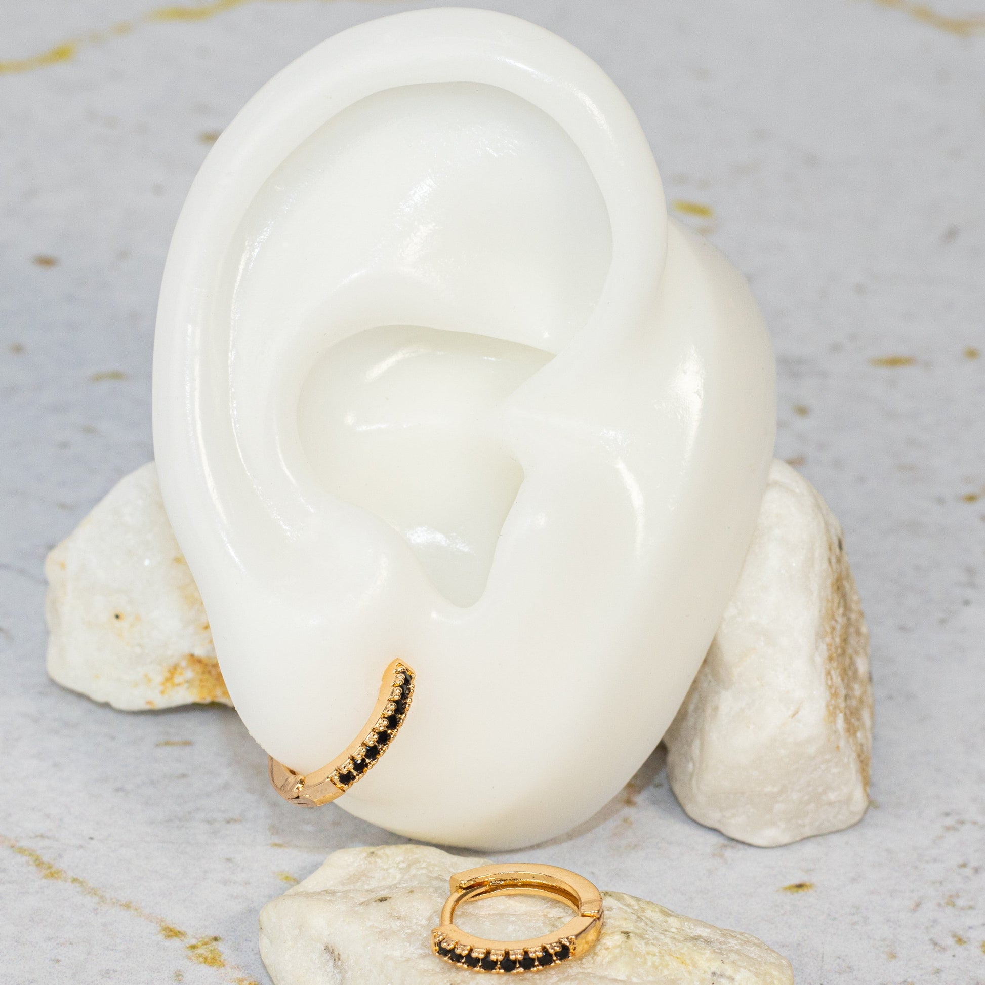 Cdga pequeña microzircones zafiro (12mm)