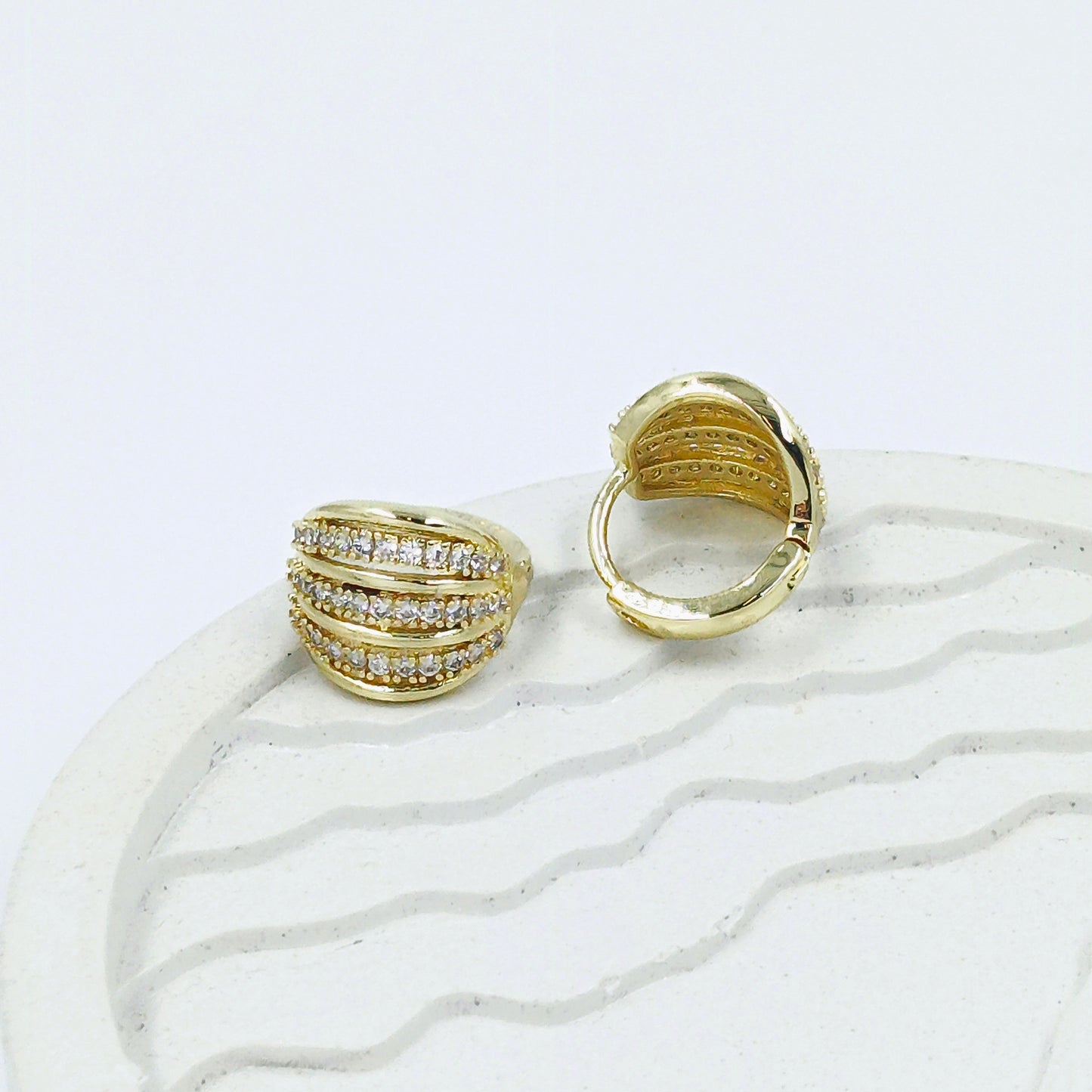 Cdga pequeña microzircones