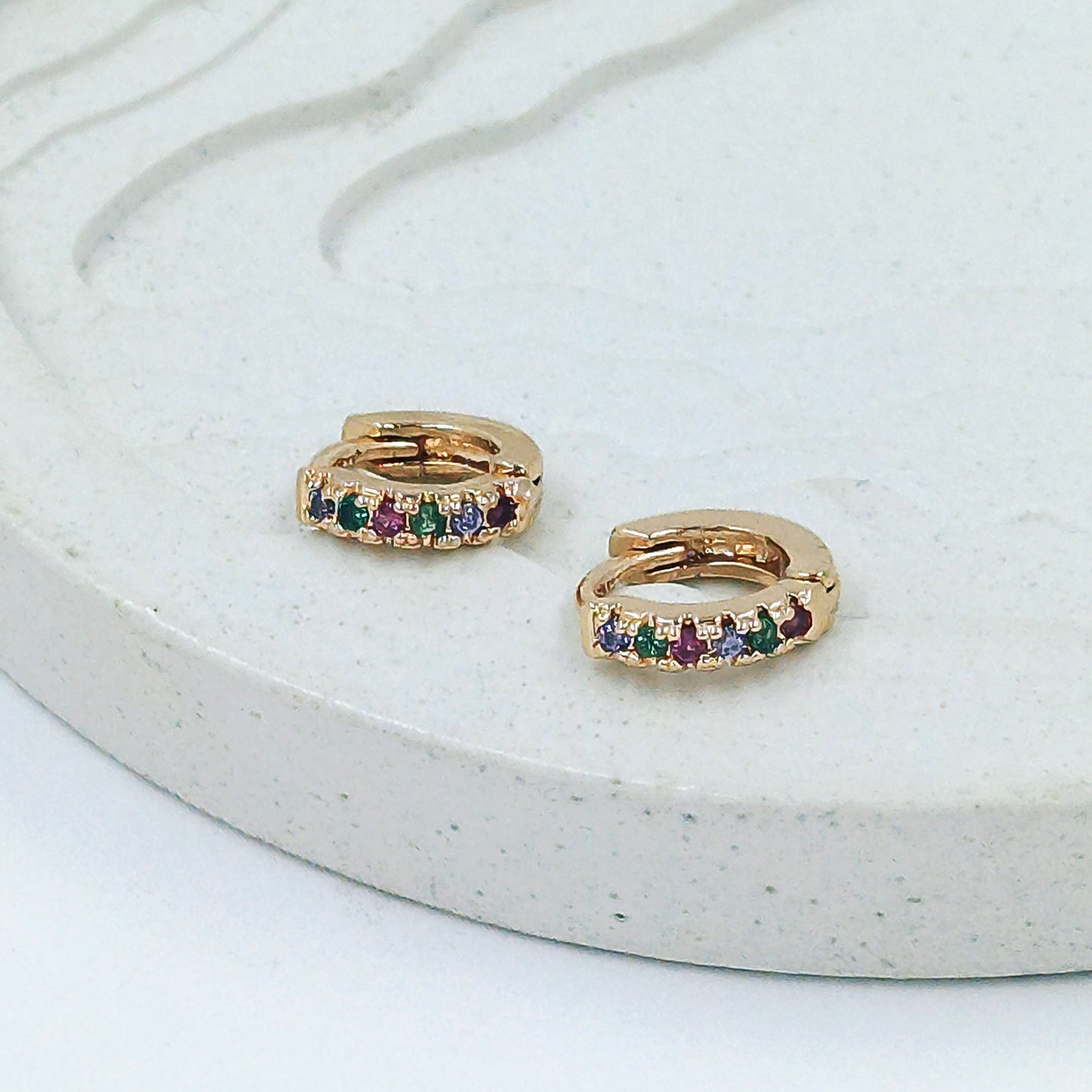 Cdga pequeña microzircones tuti