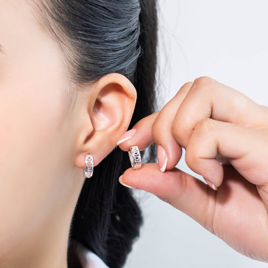 Cdga pequeña corazones perforados P 