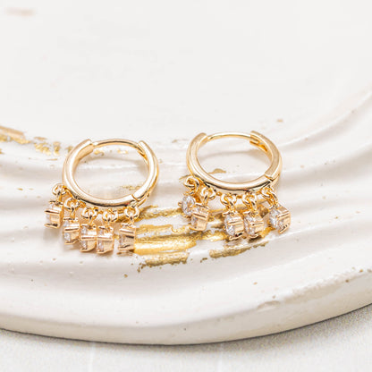 Candonga pequeña lluvia zircones