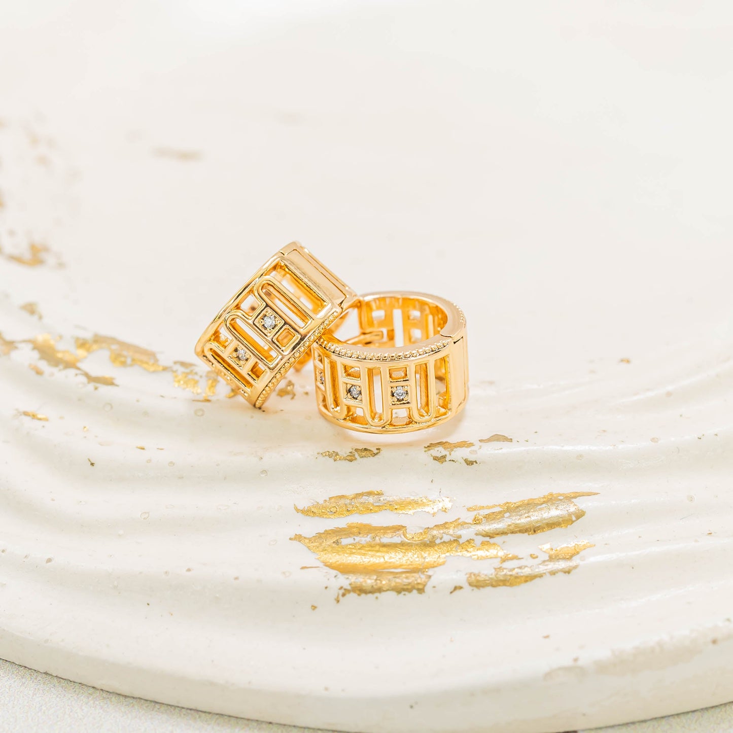 Candonga pequeña perforada