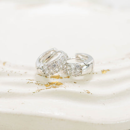 Candonga pequeña gota zircón