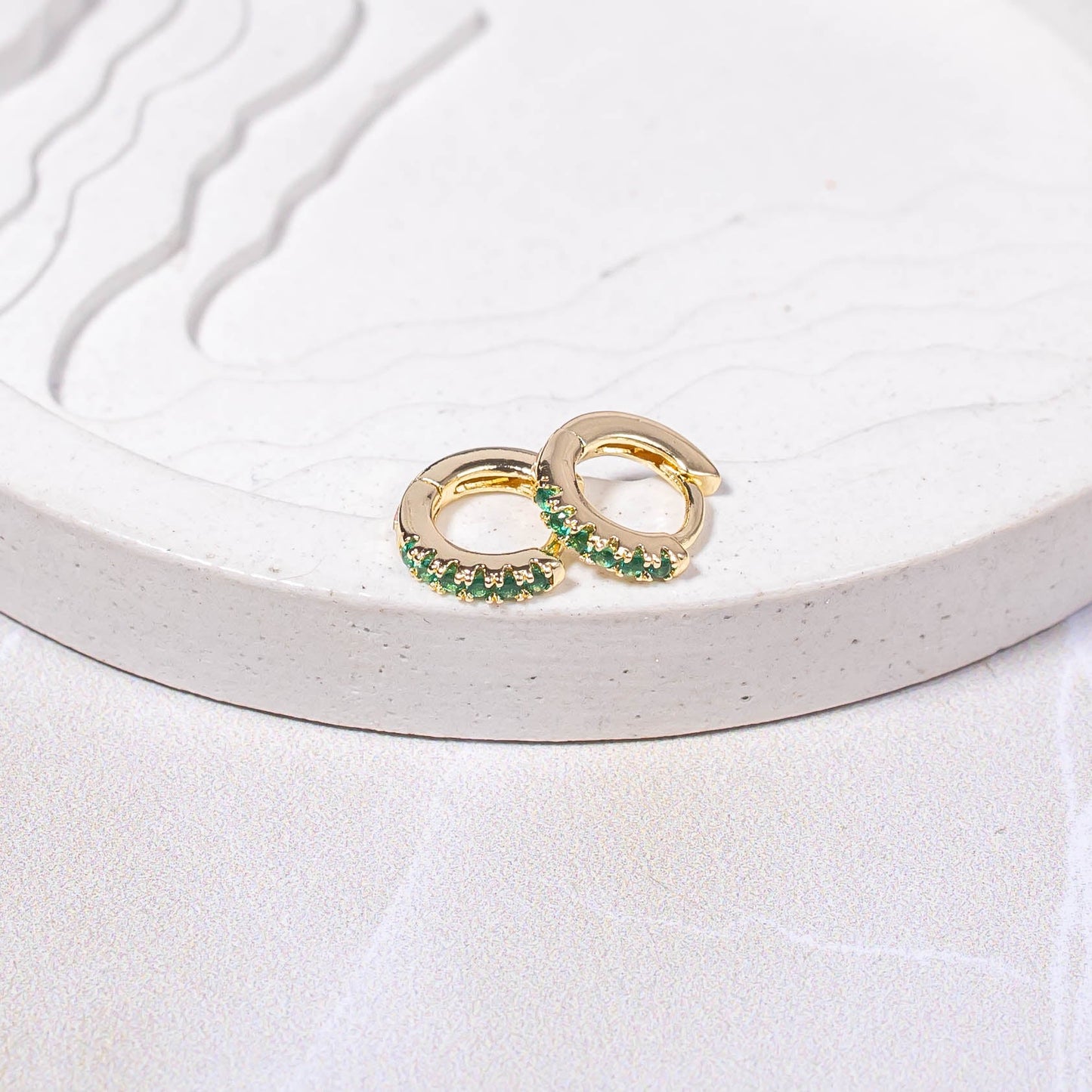 Candonga pequeña micozircon esmeraldas Amulí