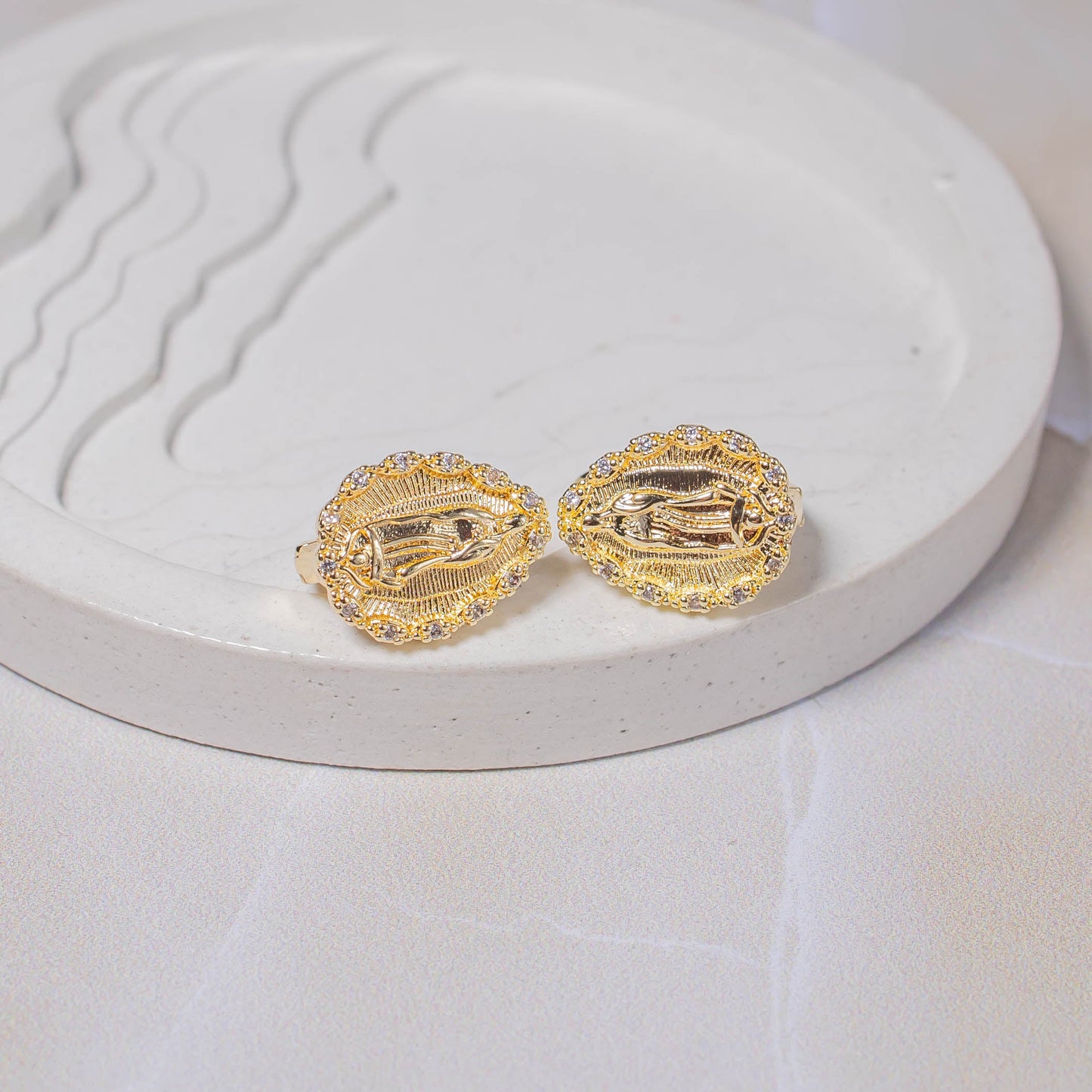 Candonga pequeña virgen