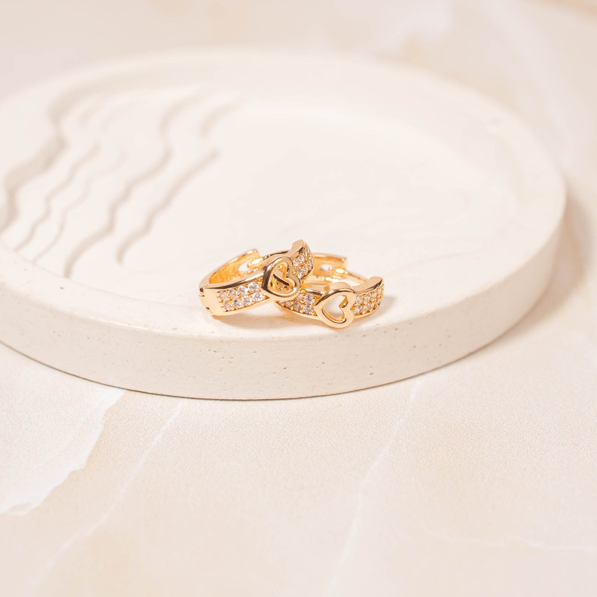 Candonga pequeña microzircon corazón 