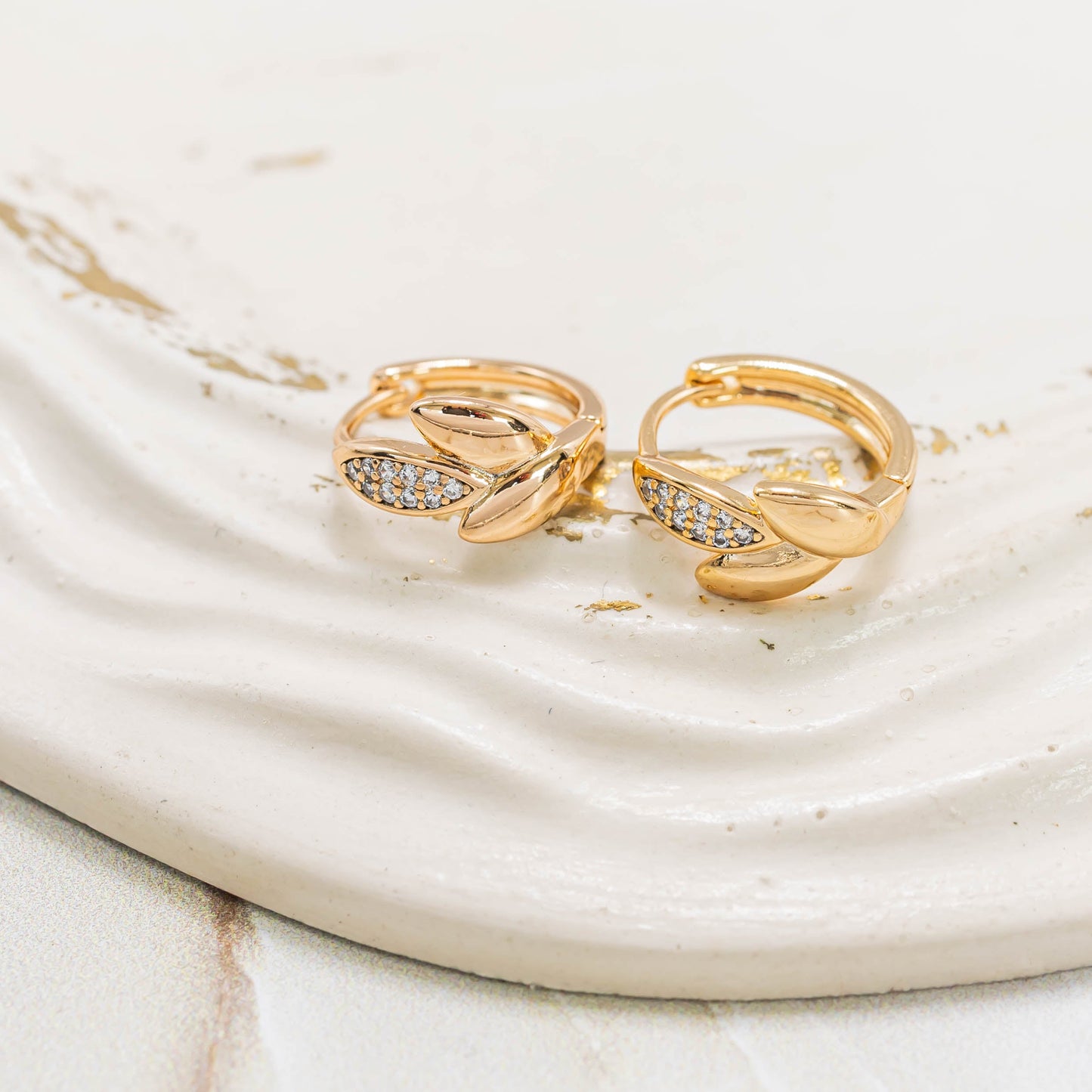 Candonga pequeña hojas