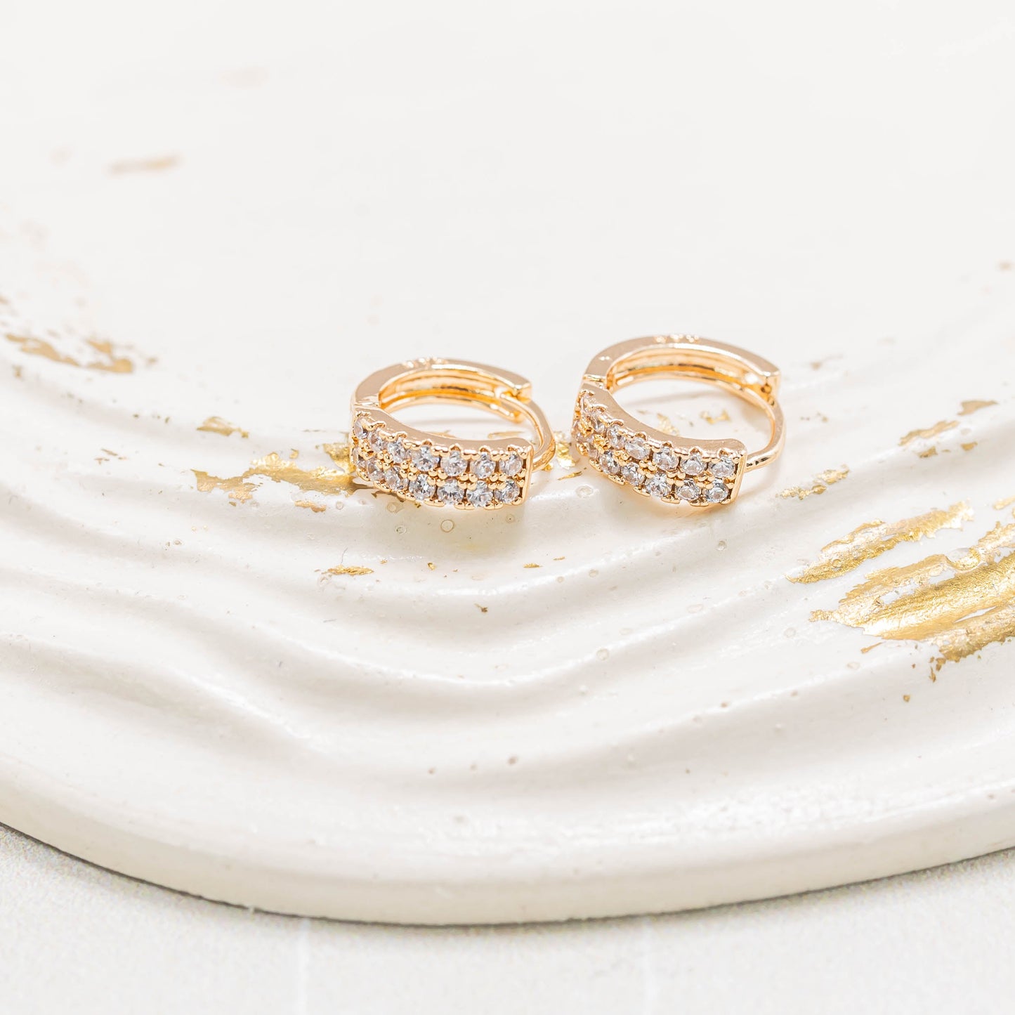 Candonga pequeña microzircón