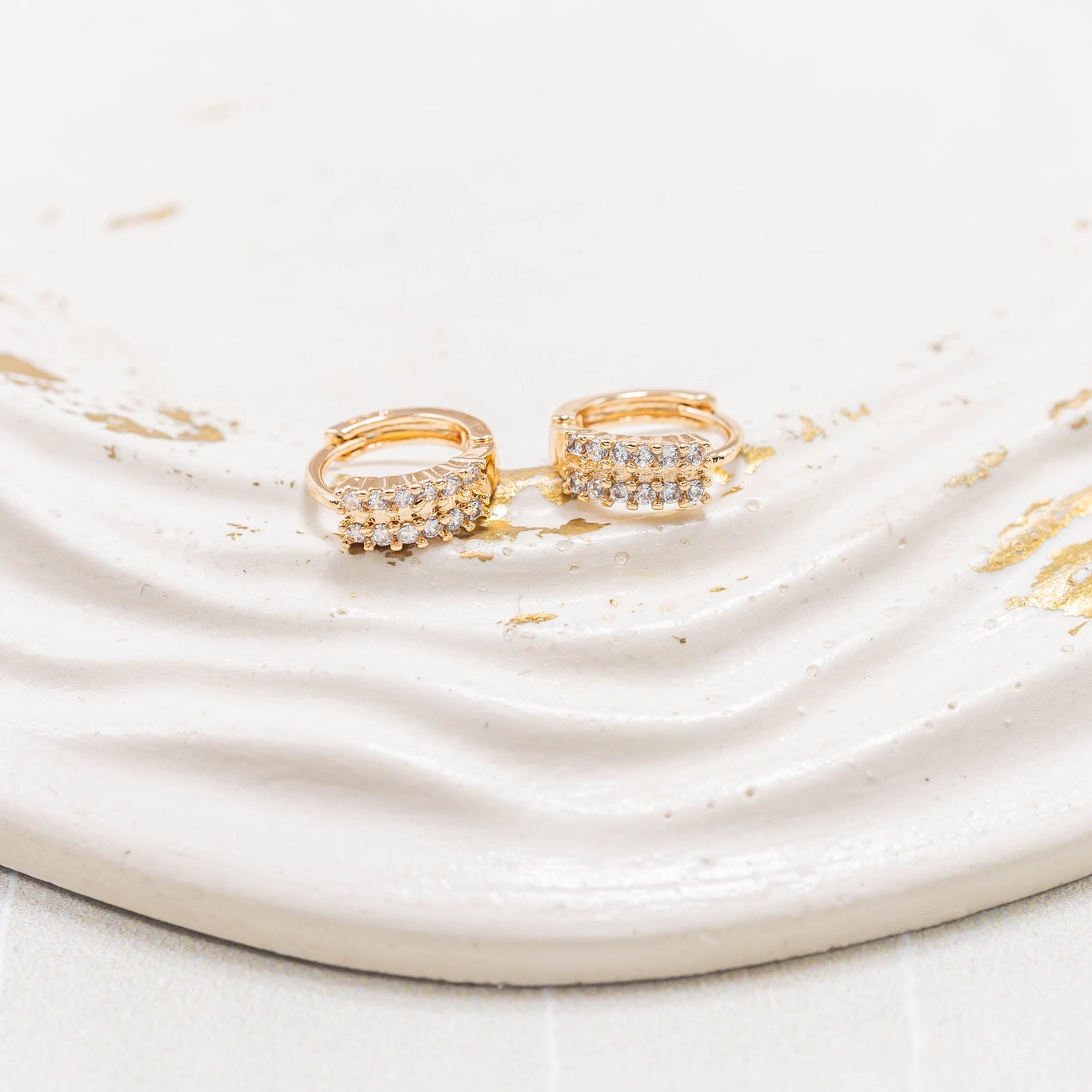 Candonga pequeña microzircón