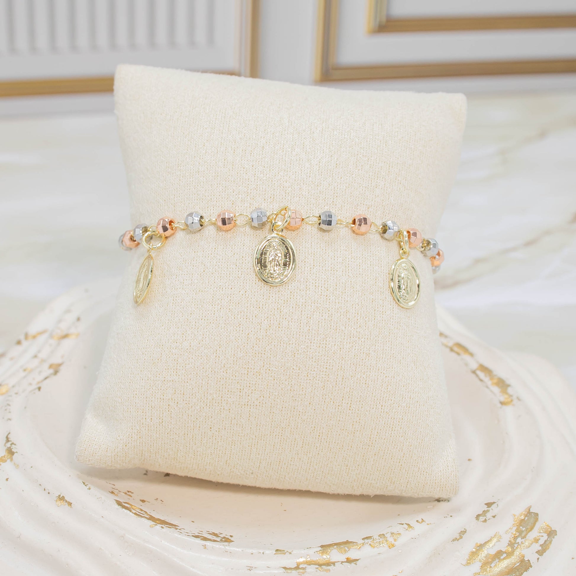 Pulsera 3 oros dijes