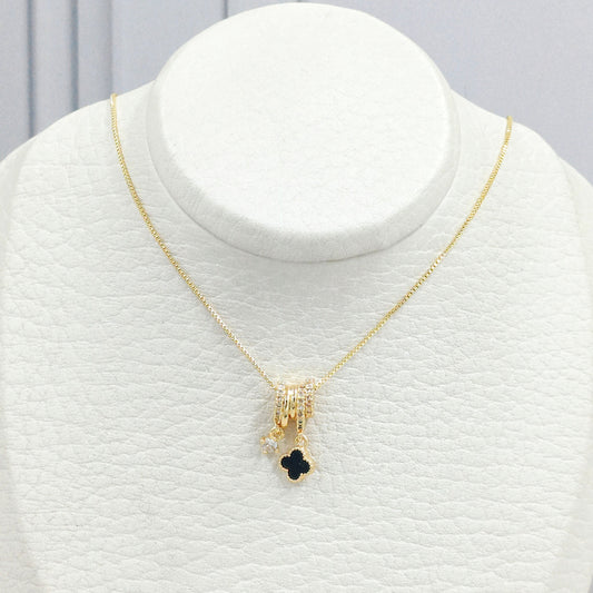 Topo van cleef  Amulí