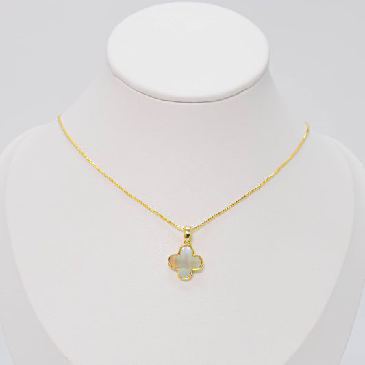 Collar rodio Trébol nácar