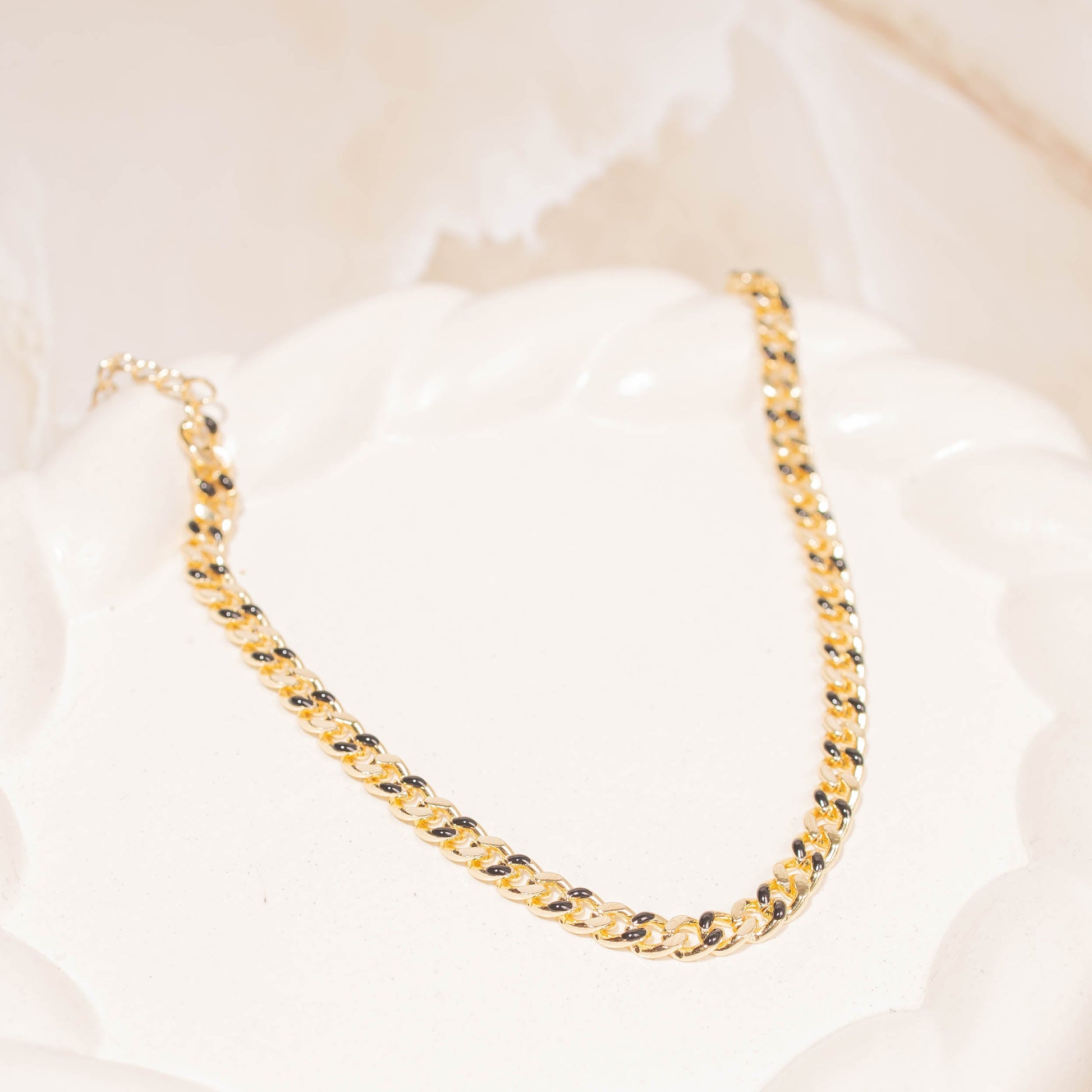 Tobillera Cubana negra Amulí