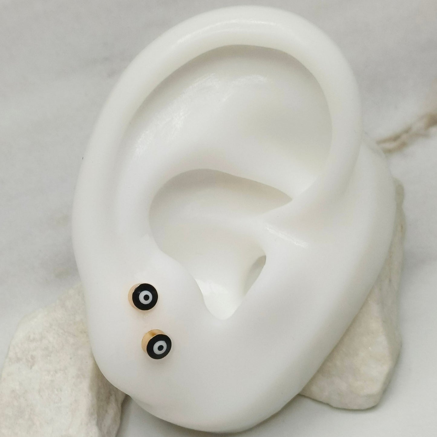 Topo ojo turco negro