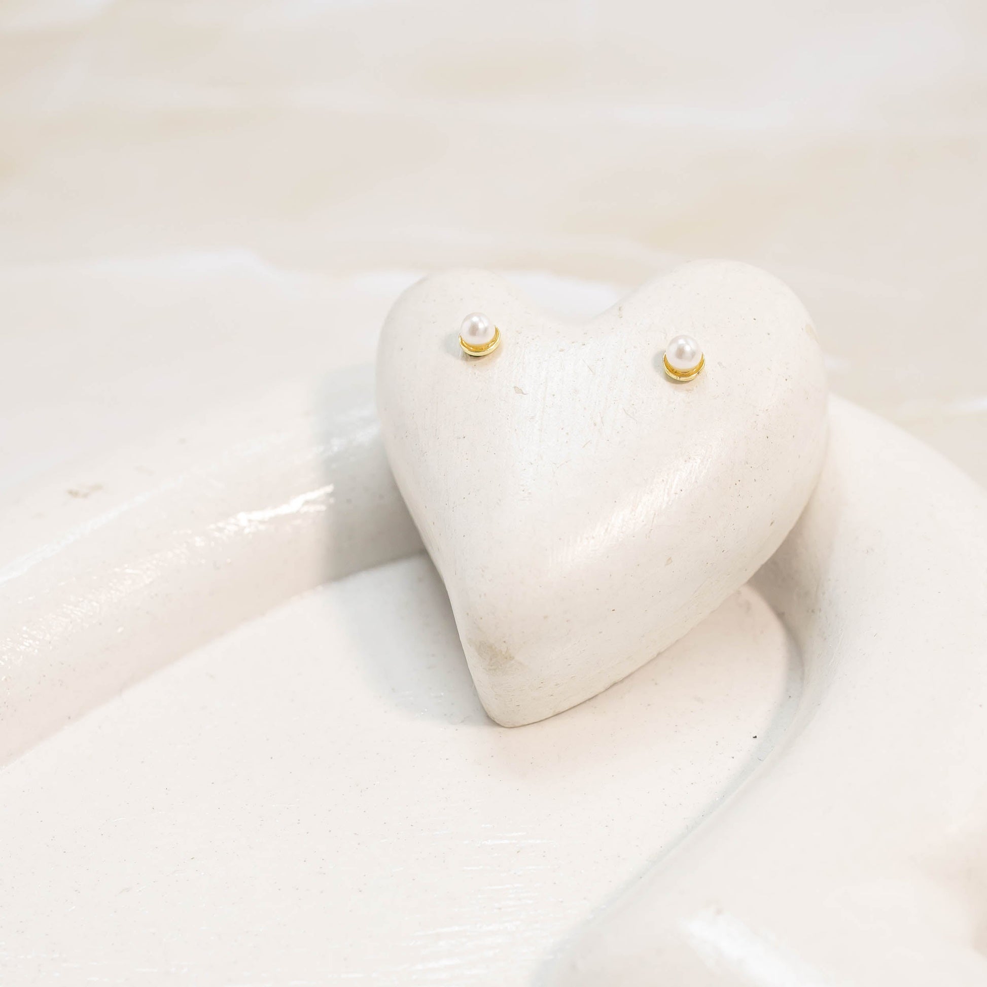 Topo perla #4 18k Amulí